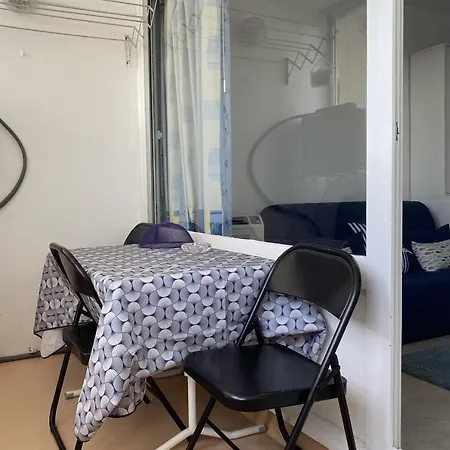 Nice 24m With Balcony Sea View! Lejlighed Leucate